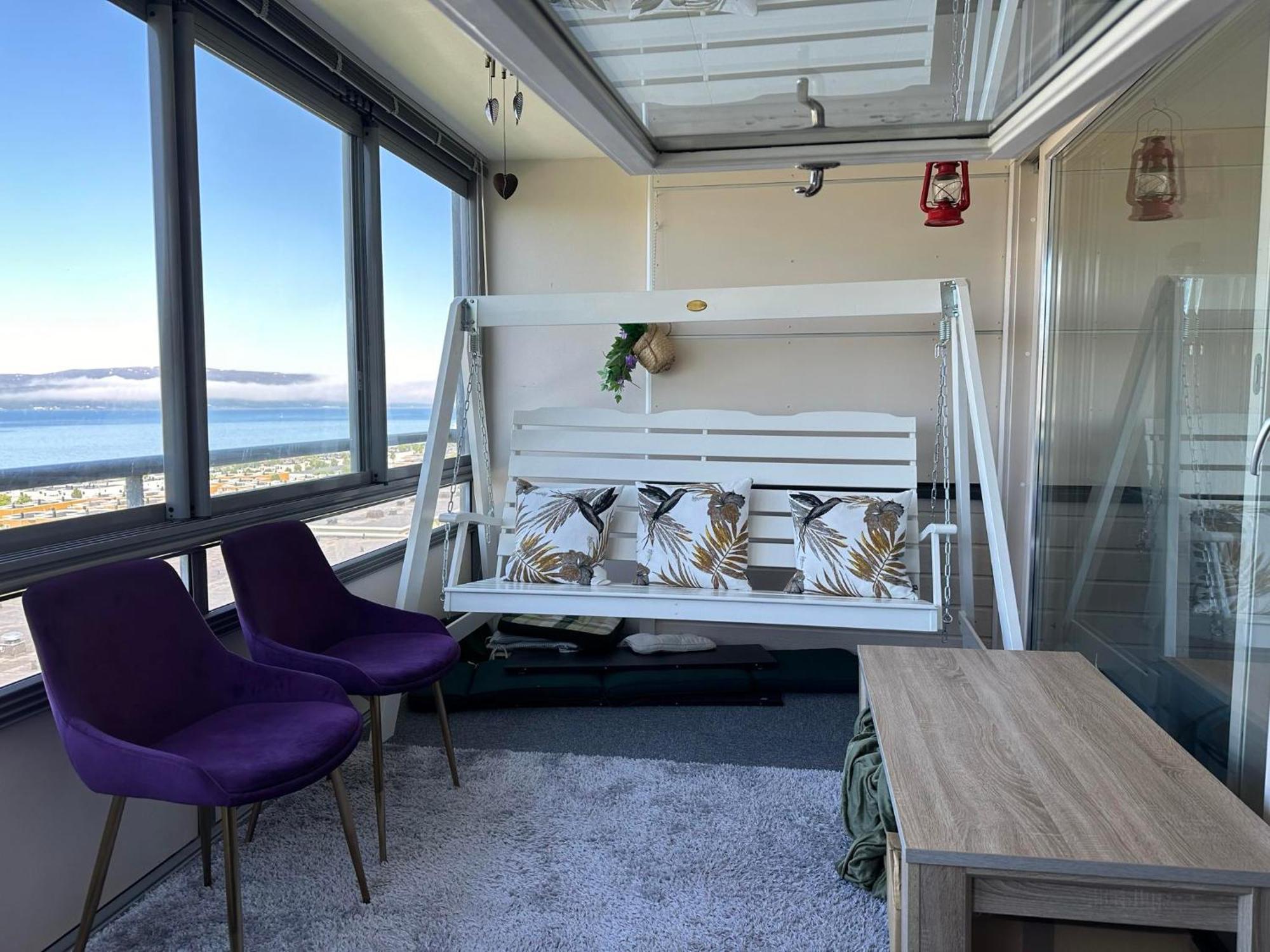 Arctic Inn, Cozy Single Bed Private Room In A Shared Apartment With Stunning Tromso Views المظهر الخارجي الصورة
